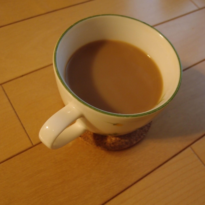 ホワイトチョコ入り豆乳コーヒー